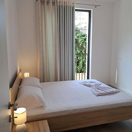 Mamani Apartments Saranda Bagian luar foto