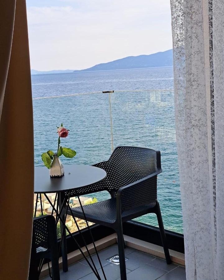 Mamani Apartments Saranda Bagian luar foto
