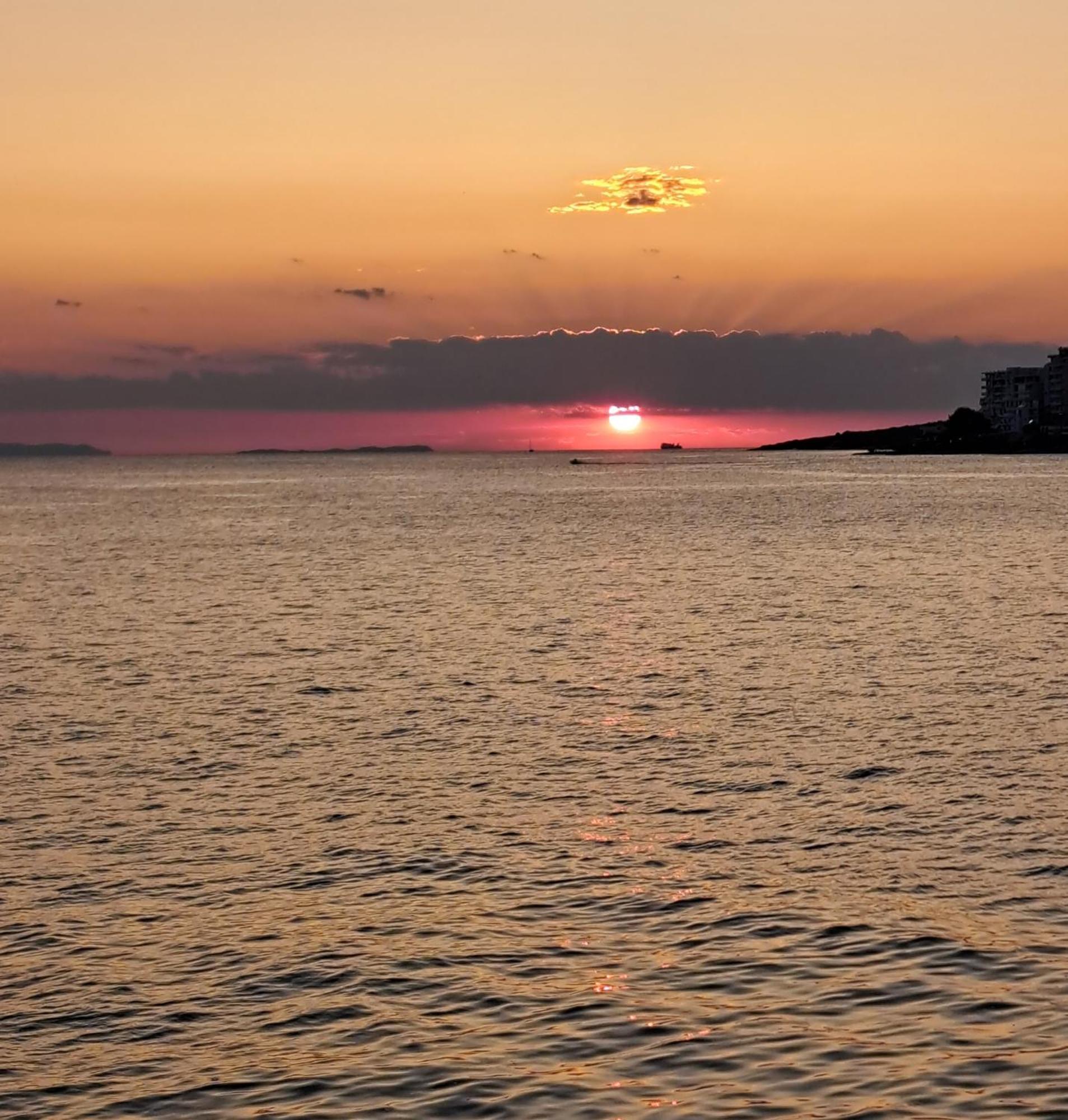 Mamani Apartments Saranda Bagian luar foto